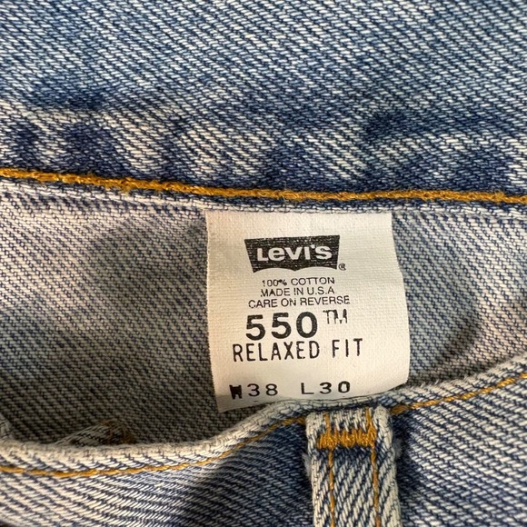 Vintage Levis 550 Relaxed Fit Jeans Mens 38x30-28 Made in USA Light Denim 0899 - Picture 2 of 9